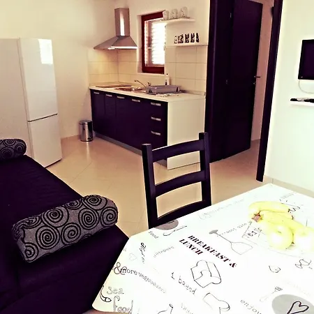 Apartmani Simic Starigrad Paklenica Exterior photo