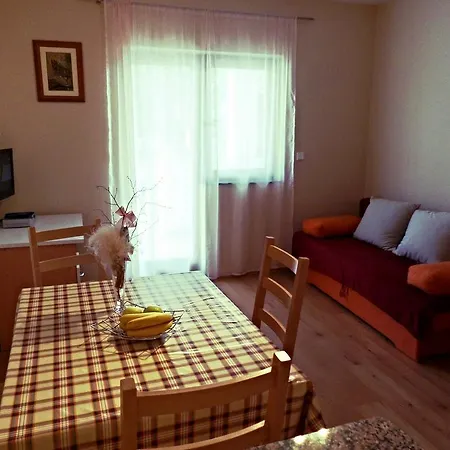 Apartmani Simic Starigrad Paklenica Exterior photo