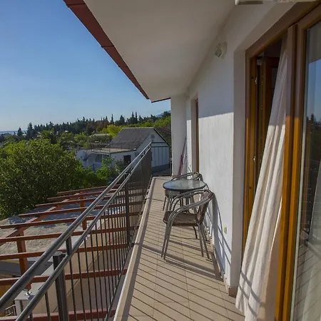 Apartmani Simic Starigrad Paklenica Exterior photo