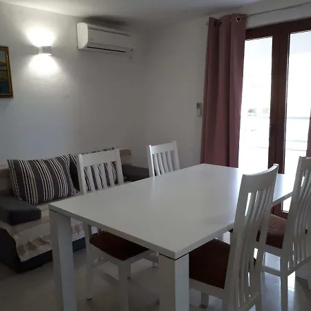 Apartmani Simic Starigrad Paklenica Exterior photo